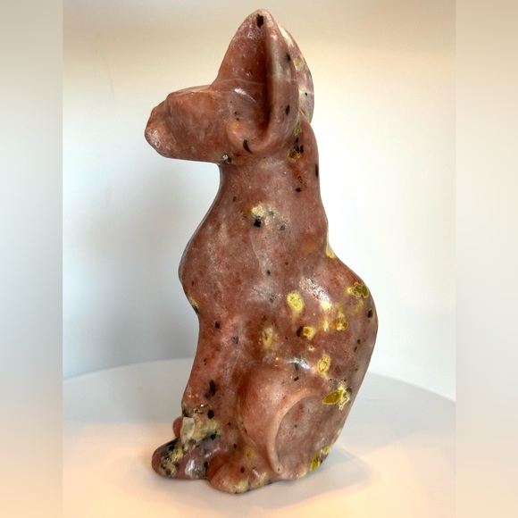 Peach Tourmaline Egyptian Sphinx Cat - Picture 3 of 6